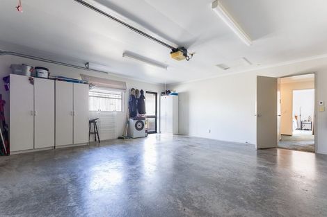 Photo of property in 2 Jeannie Way, Waikanae Beach, Waikanae, 5036