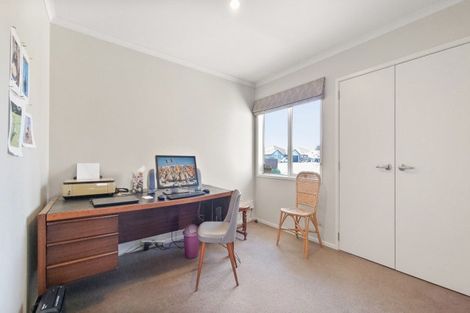 Photo of property in 27 Carroll Place, Owhata, Rotorua, 3010