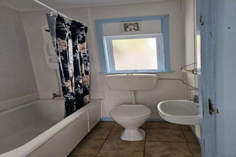 Photo of property in 55 Carrington Street, Lower Vogeltown, New Plymouth, 4310