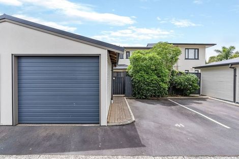 Photo of property in 41/2 Armoy Drive, East Tamaki, Auckland, 2016