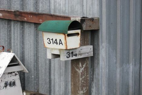 Photo of property in 314b Wellington Road, Wainuiomata, Lower Hutt, 5014