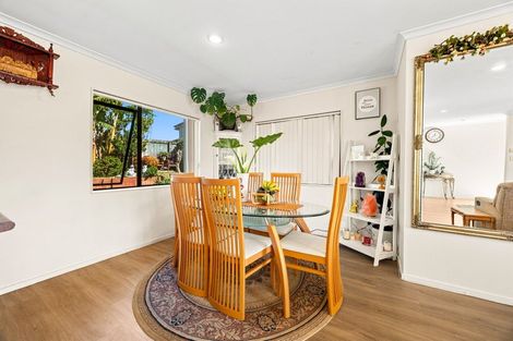 Photo of property in 54 Greenberry Drive, Ranui, Auckland, 0612