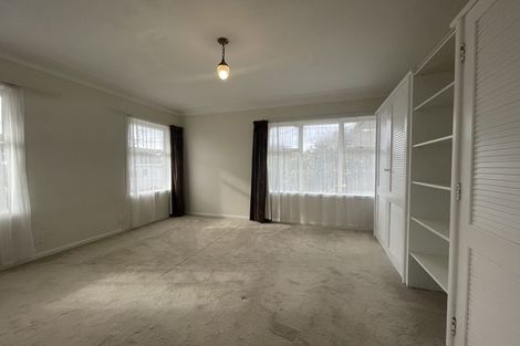 Photo of property in 1/143 Shakespeare Road, Milford, Auckland, 0620