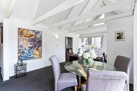 Photo of property in 3/20 Selwyn Road, Cockle Bay, Auckland, 2014