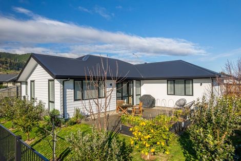 Photo of property in 11 Mellifera Place, Richmond, 7020