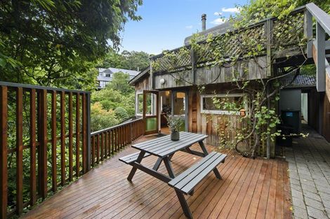 Photo of property in 16 Mairangi Road, Wadestown, Wellington, 6012