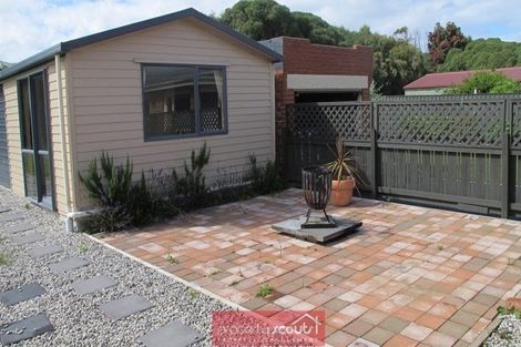 Photo of property in 42 Oakland Street, Andersons Bay, Dunedin, 9013