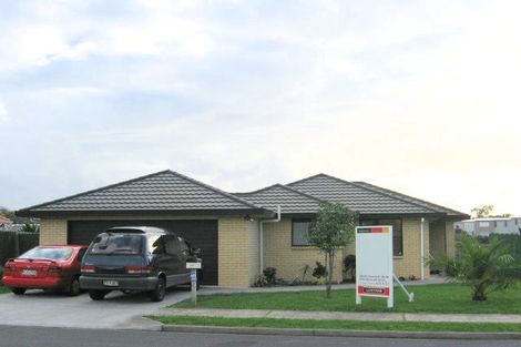 Photo of property in 14 Woodbank Drive, Glen Eden, Auckland, 0602