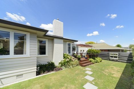 Photo of property in 22 Akaroa Avenue, Awapuni, Palmerston North, 4412