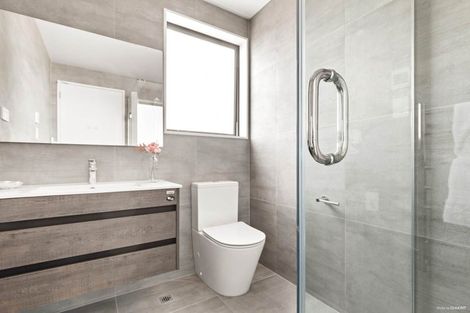 Photo of property in 19/54 Taharoto Road, Takapuna, Auckland, 0622