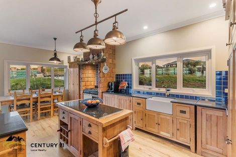 Photo of property in 1096f Awhitu Road, Pollok, Waiuku, 2683