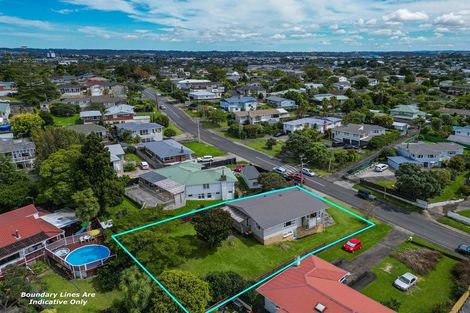 Photo of property in 17 Divich Avenue, Te Atatu South, Auckland, 0610