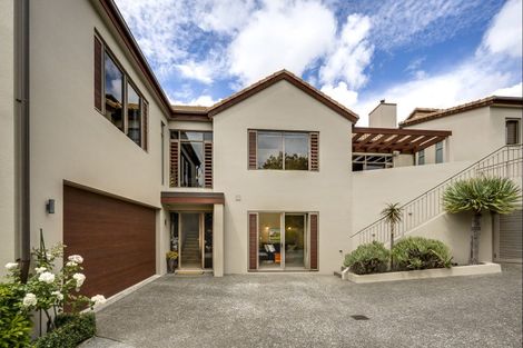 Photo of property in 17 Shortland Place, Havelock North, 4130