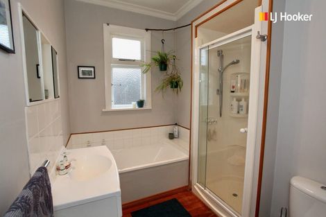 Photo of property in 64 Middleton Road, Kew, Dunedin, 9012