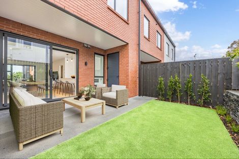 Photo of property in 7b Treasury Place, Onehunga, Auckland, 1061