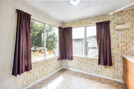 Photo of property in 2 Cabot Place, Flaxmere, Hastings, 4120