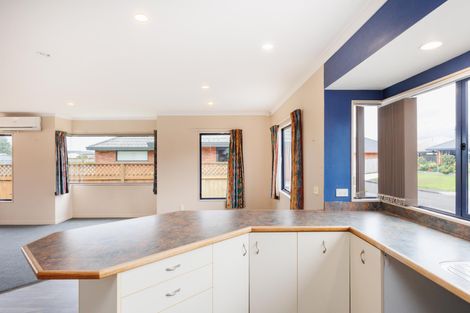 Photo of property in 27 Parnell Heights Drive, Kelvin Grove, Palmerston North, 4414