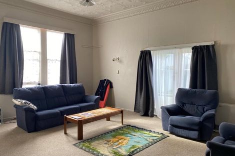 Photo of property in 30 Cambria Street, Hawera, 4610