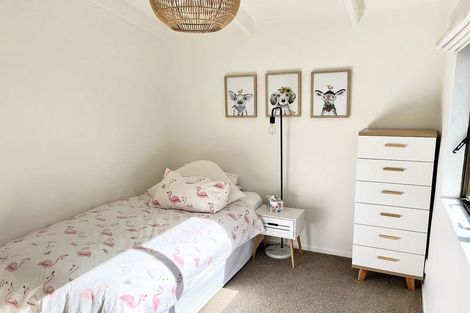 Photo of property in 54 Gledstane Road, Stanmore Bay, Whangaparaoa, 0932