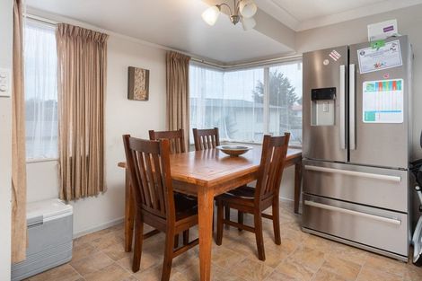 Photo of property in 14a Bayly Place, Te Puke, 3119