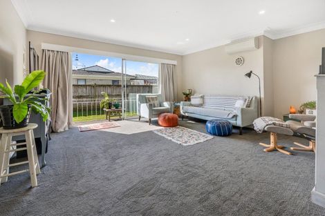 Photo of property in 2/90 Pakuranga Road, Pakuranga, Auckland, 2010