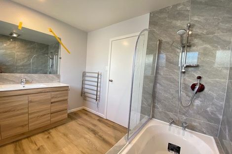 Photo of property in 75 Lewisham Street, Highland Park, Auckland, 2010