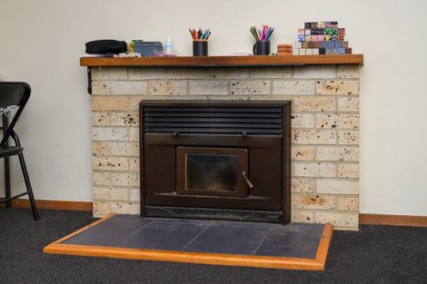 Photo of property in 7 Montgomery Street, Feilding, 4702