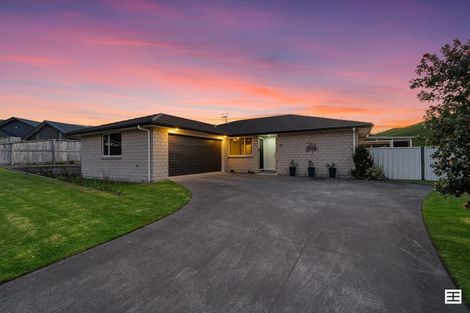 Photo of property in 170 Ballintoy Park Drive, Welcome Bay, Tauranga, 3175
