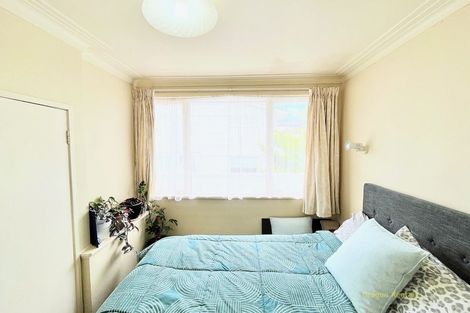 Photo of property in 8 Jellicoe Road, Murrays Bay, Auckland, 0630