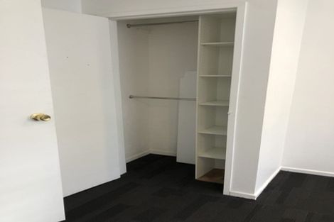 Photo of property in 5 Melia Grove, Goodwood Heights, Auckland, 2105