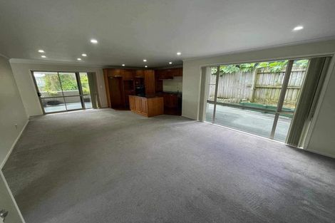 Photo of property in 9 Snell Place, Pakuranga, Auckland, 2010