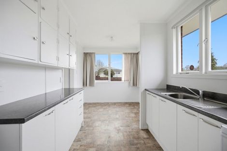 Photo of property in 5a-c Pohutukawa Drive, Tokoroa, 3420