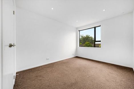 Photo of property in 37c Tawhiri Road, One Tree Hill, Auckland, 1061
