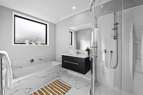 Photo of property in 81 Airport Drive, New Plymouth Airport, New Plymouth, 4373