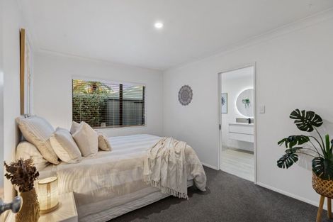 Photo of property in 16 Oriental Parade, Papamoa Beach, Papamoa, 3118