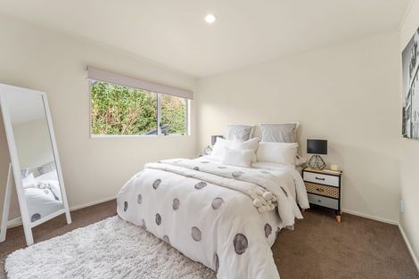 Photo of property in 53 Elliston Crescent, Stanmore Bay, Whangaparaoa, 0932