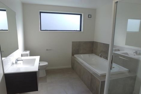 Photo of property in 26 Huxley Place, Lake Hayes, Queenstown, 9304