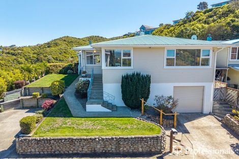 Photo of property in 14 Bushey Way, Maungaraki, Lower Hutt, 5010