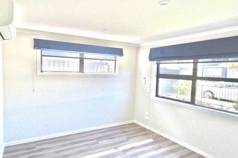 Photo of property in 14 Torea Place, Kenepuru, Porirua, 5022