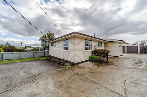 Photo of property in 12 Lake View Road, Waipukurau, 4200