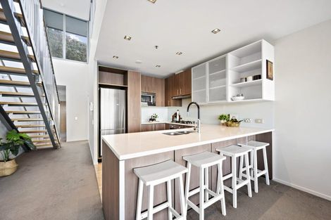 Photo of property in Patent 326 Apartments, 507s/326 Evans Bay Parade, Hataitai, Wellington, 6021