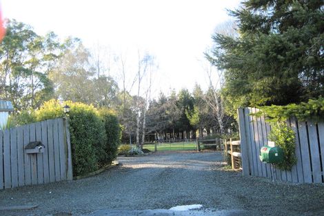 Photo of property in 2 Union Street, Winton, 9720