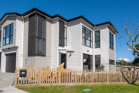 Photo of property in 11a Merida Place, Unsworth Heights, Auckland, 0632