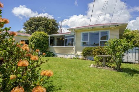 Photo of property in 57 Dale Road, Raumati South, Paraparaumu, 5032