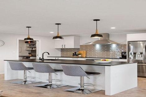 Photo of property in 19 Rose Leigh Drive, Cambridge, 3434