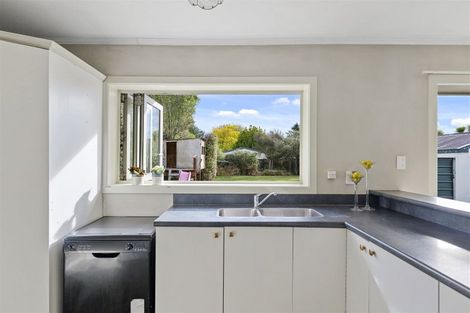 Photo of property in 17 Grimseys Road, Redwood, Christchurch, 8051