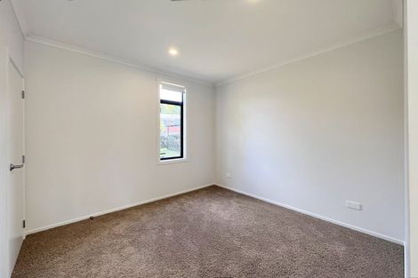 Photo of property in 38 Mcleod Road, Weymouth, Auckland, 2103