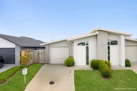 Photo of property in 4b Tamapahore Boulevard, Papamoa Beach, Papamoa, 3118