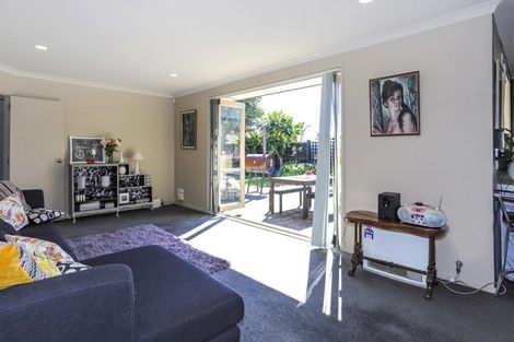 Photo of property in 31 Putaka Place, Papamoa Beach, Papamoa, 3118