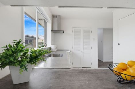 Photo of property in 42 Acacia Street, Kelvin Grove, Palmerston North, 4414